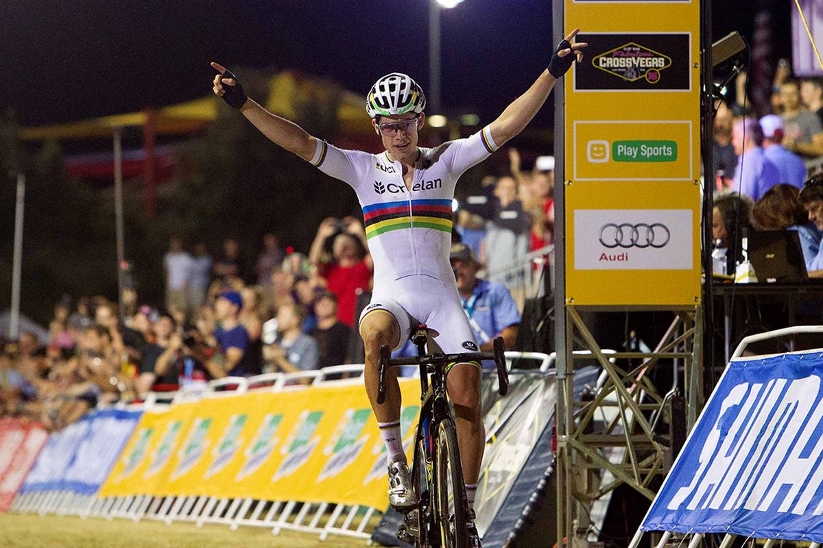Wout Van Aert wins CrossVegas 2016.