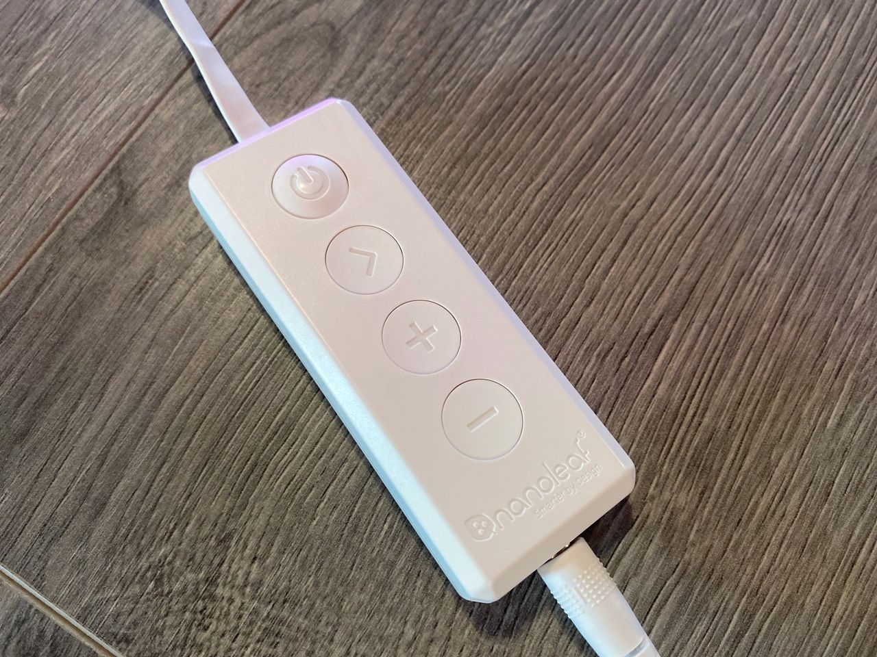 Nanoleaf Essentials Lightstrip Review Controller