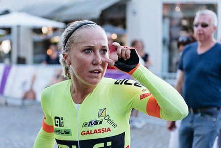 Shelley Olds (Ale-Cipollini) wins the Ladies Tour of Norway warm-up criterium