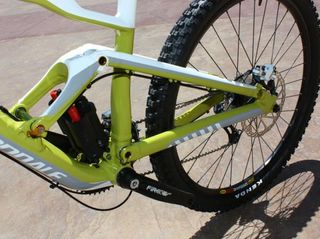 Rear suspension technology and geometry on the alloy frames are identical to the carbon fiber Jekyll.