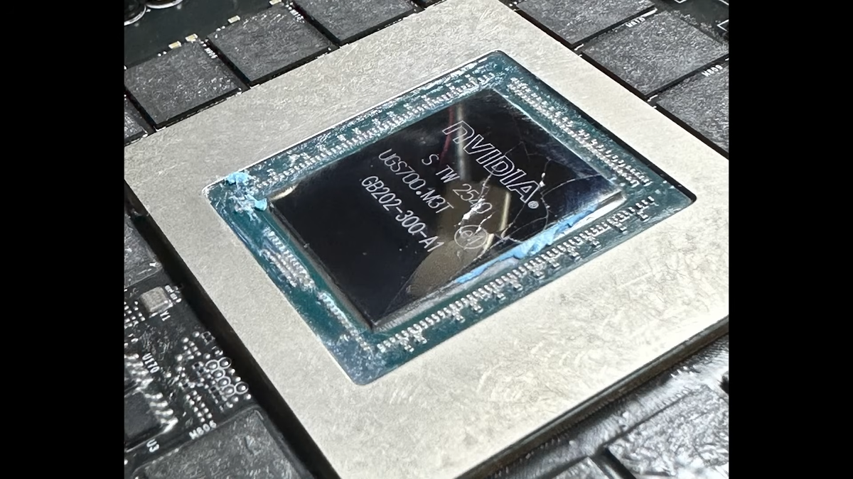 $5,000 RTX 5090 Lightning Z gets killed in extreme overclocking attempt, thermal shock cracks the GPU core — MSI's 2,500-Watt XOC BIOS pushed too high a voltage to the core