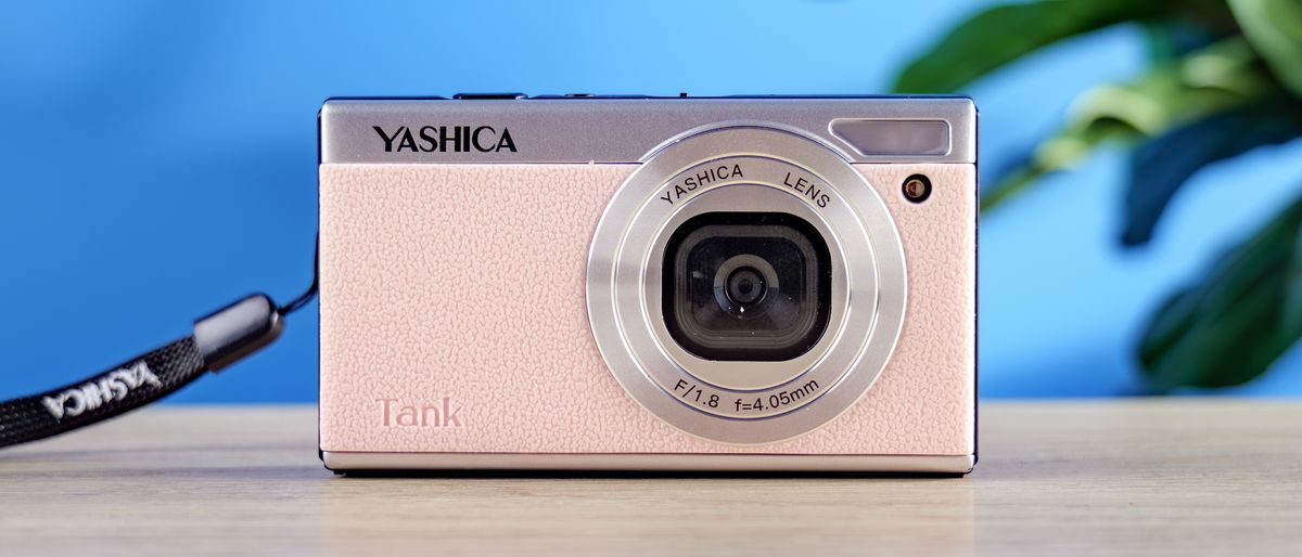 YASHICA Tank コンパクトデジタルカメラ 本体 YASHICA Tank Compact