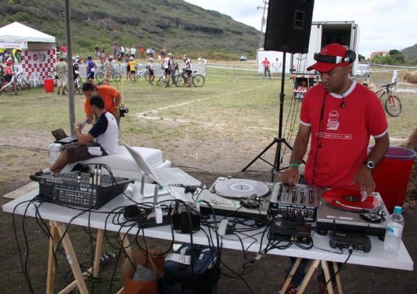The DJ at the Brasil Ride is in da house.