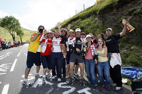 Fans were cheerful as the Pyr&eacute;n&eacute;es provided them with a stunning setting for stage 15.