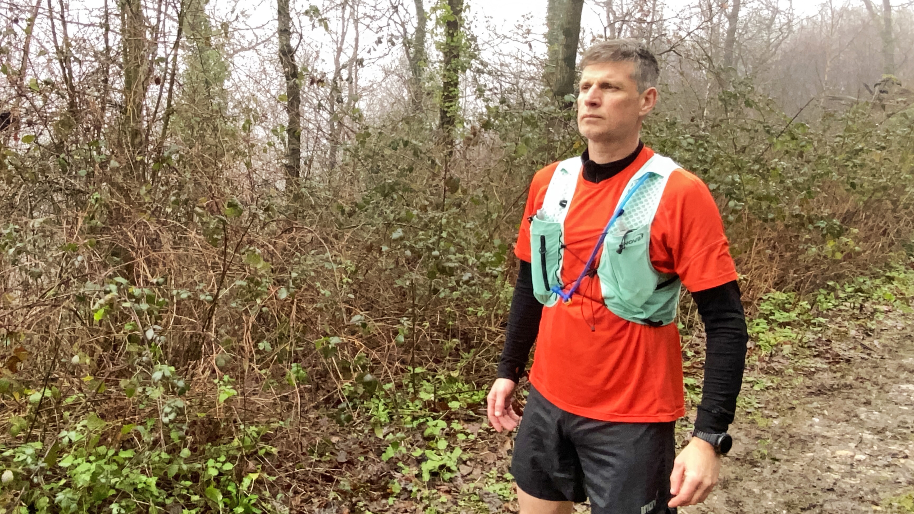 Runner wearing the inov8 Racepac 8