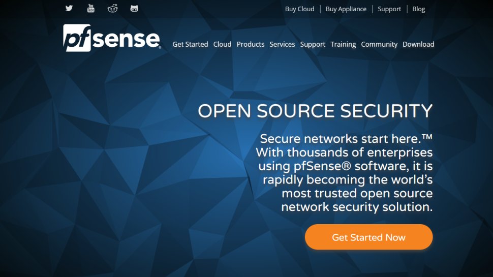 pfSense website screenshot (August 2025).