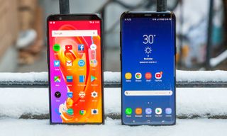 OnePlus 5T (left) and Samsung Galaxy S8+ (right)