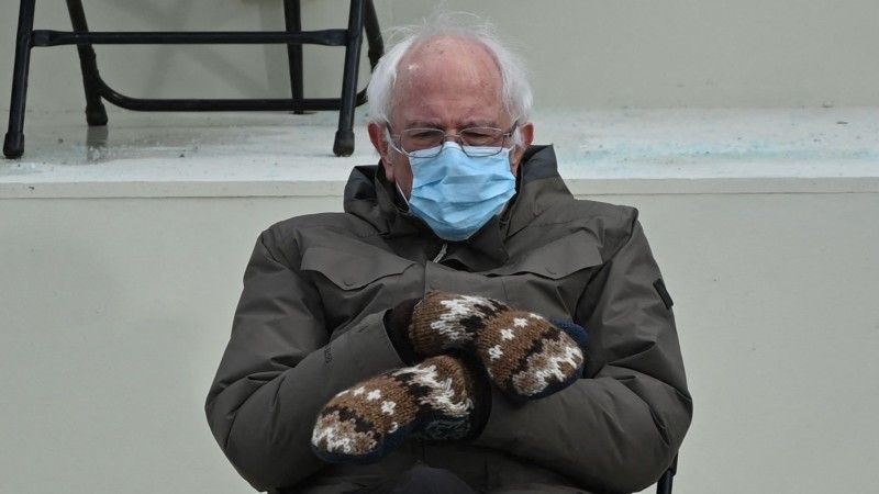 bernie sanders in mittens