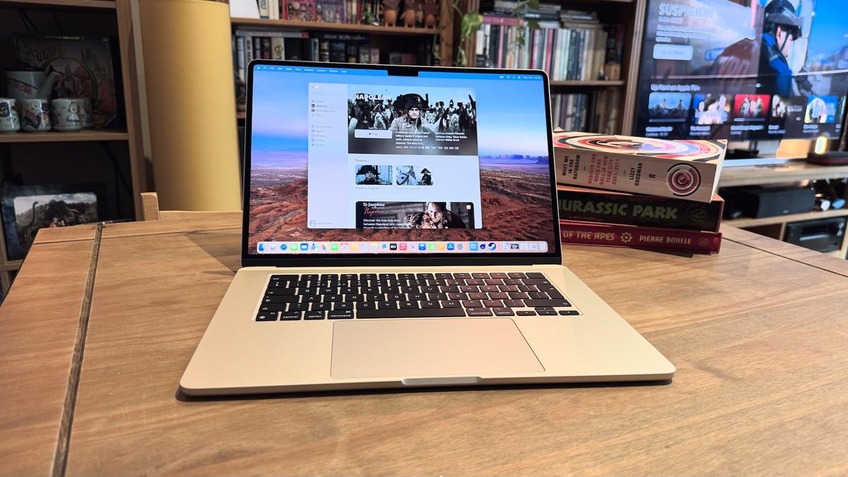 M3 macbook air vs surface laptop 7 how does microsoft s macbook