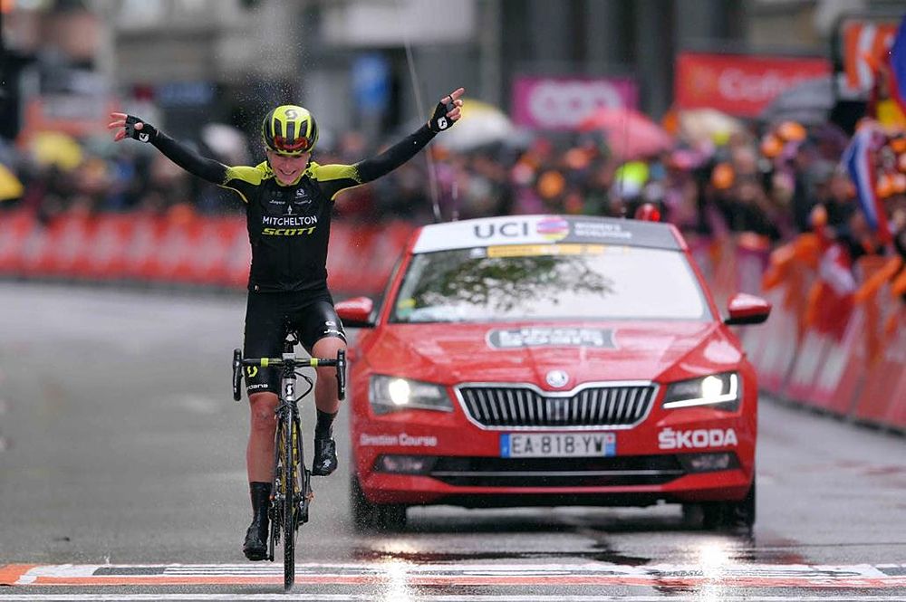 Annemiek van Vleuten (Mitchelton-Scott) secures solo victory at Liege-Bastogne-Liege