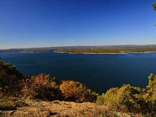 Greers Ferry Lake