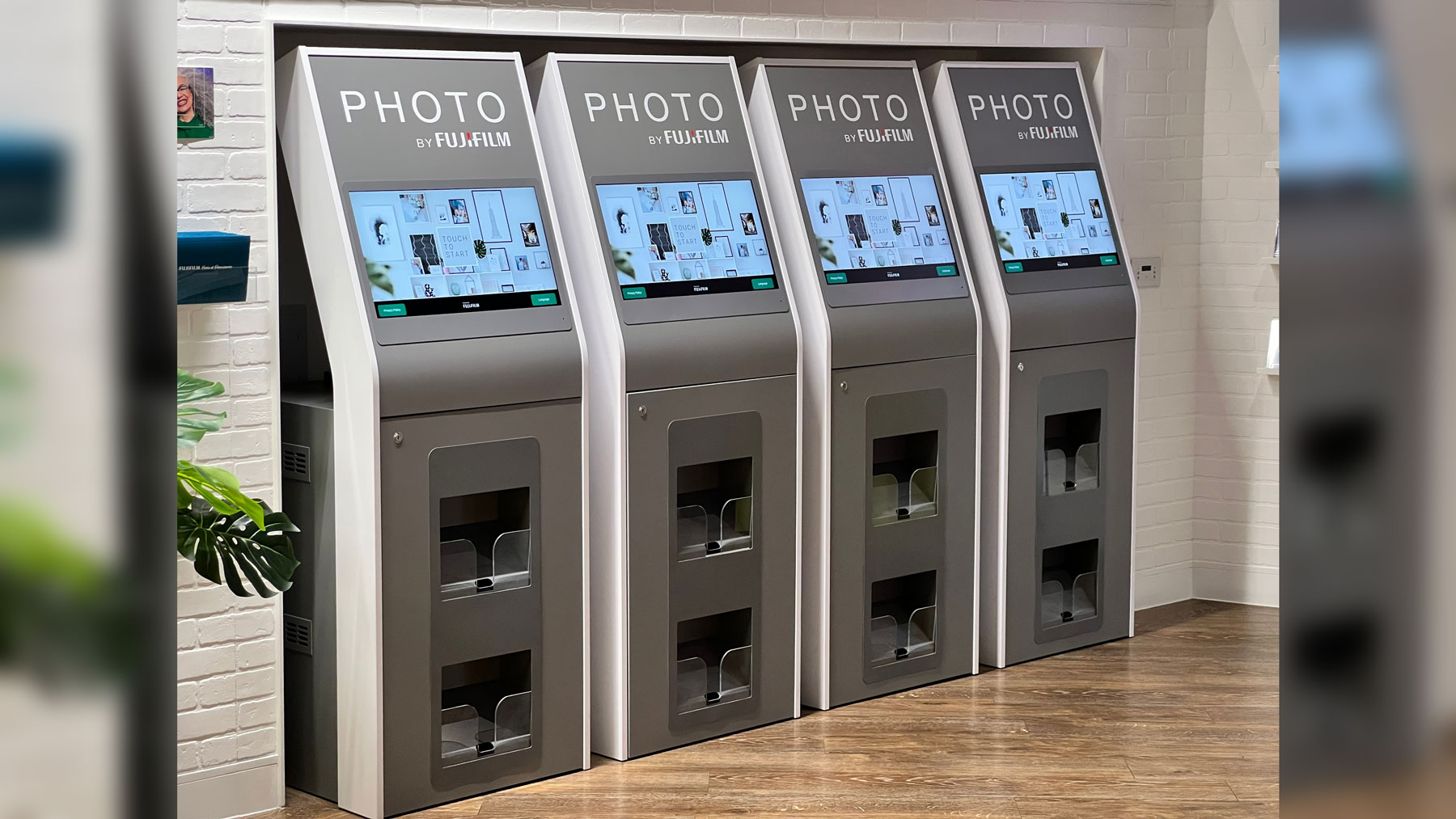 Photo Printing : Printing : Services at Convenience Stores : Solutions :  FUJIFILM Business Innovation