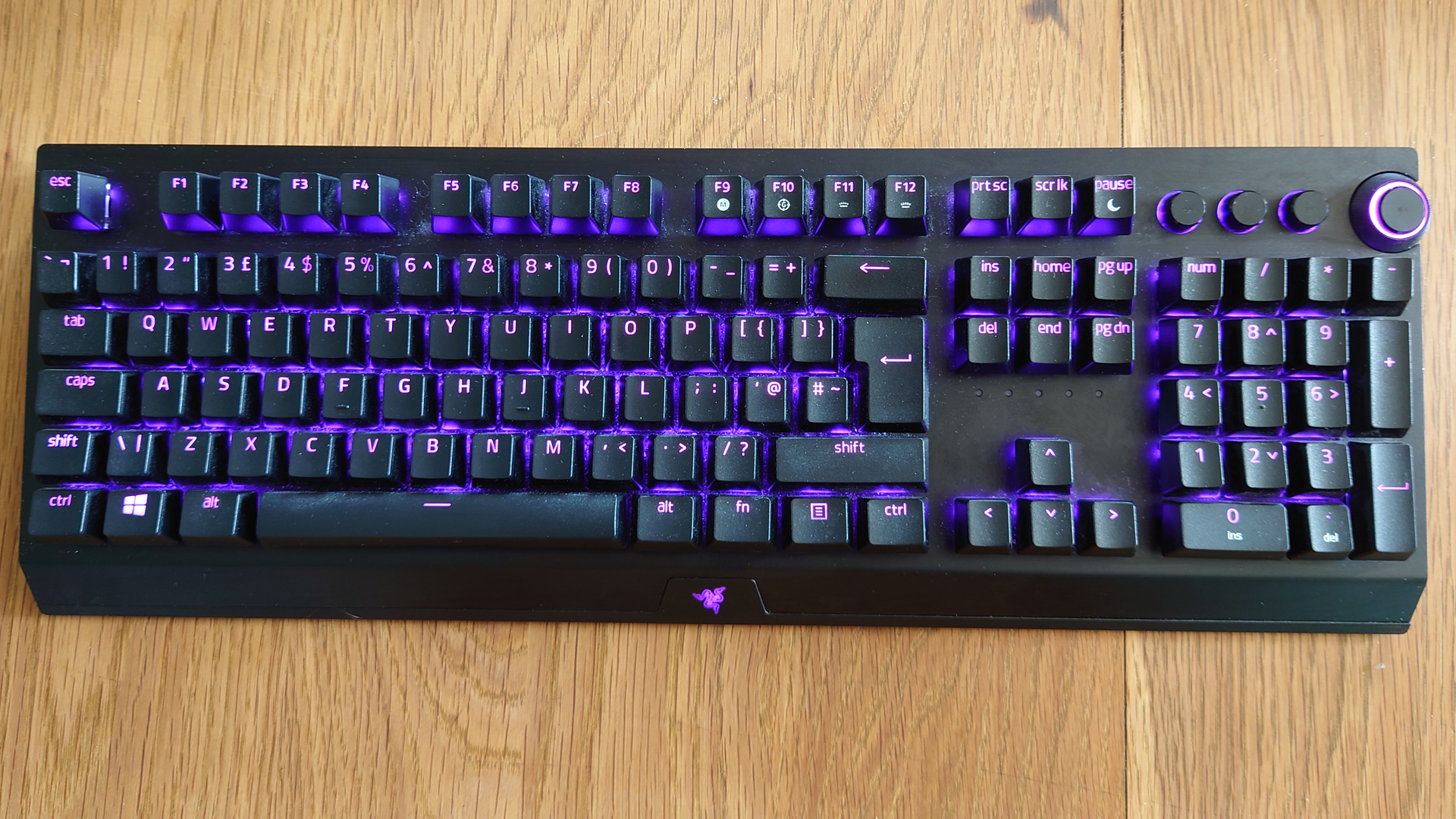 Razer BlackWidow V4 Pro vs Razer BlackWidow V3 Pro: What's the difference?