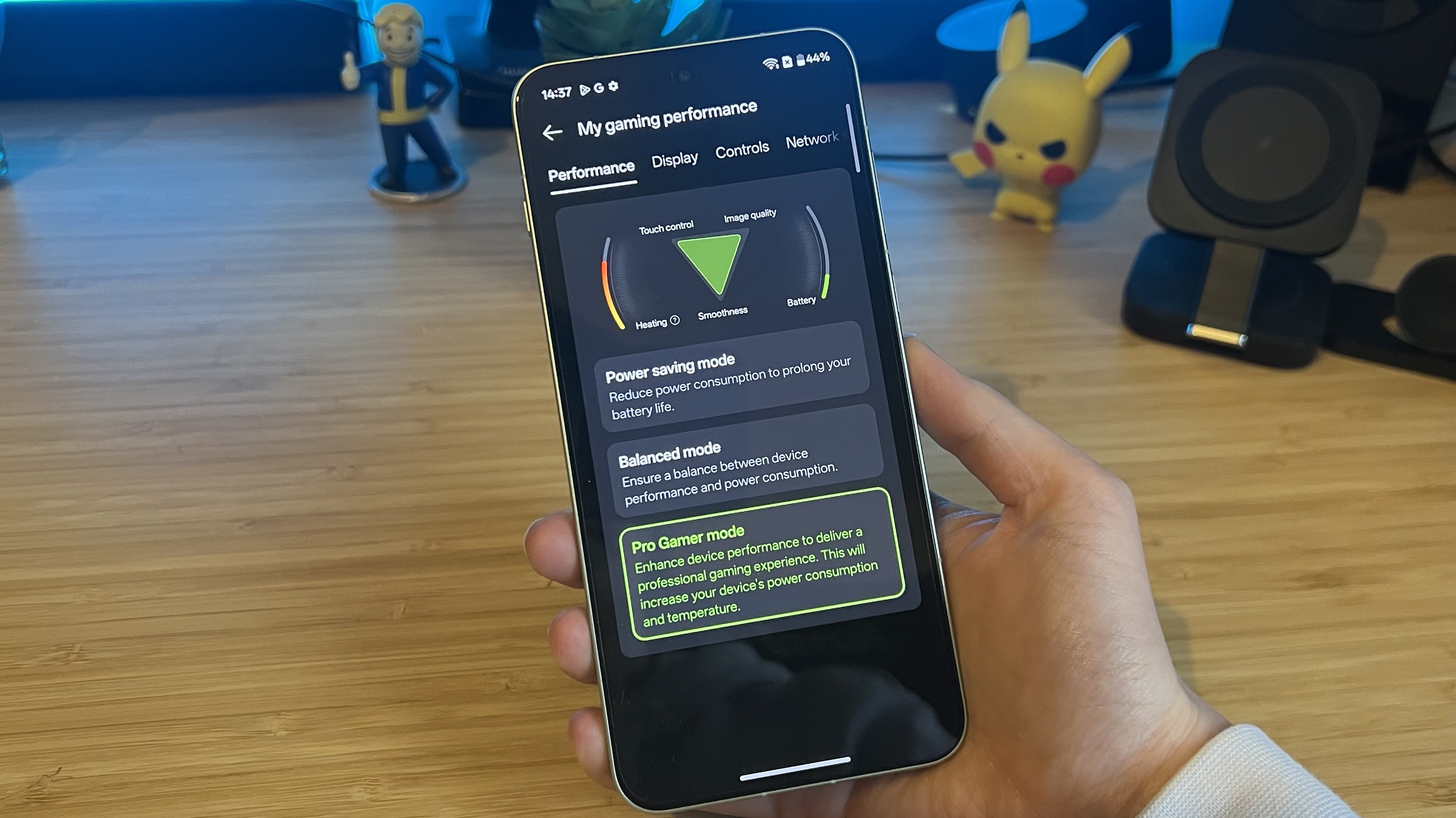 Game performance settings on OnePlus 15R phone