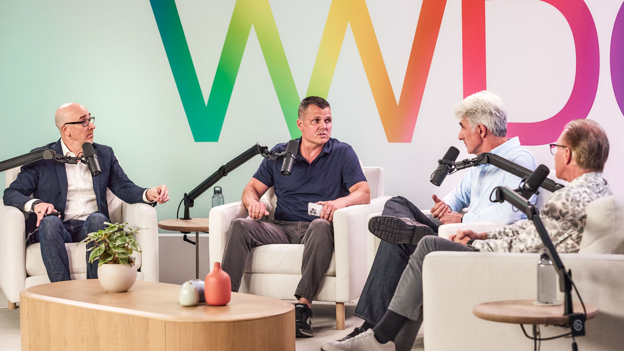 Craig Federighi and Mark Spoonauer at WWDC 2025