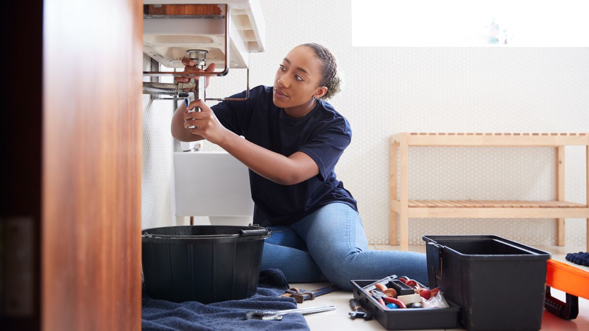 bathroom diy plumbing under sink