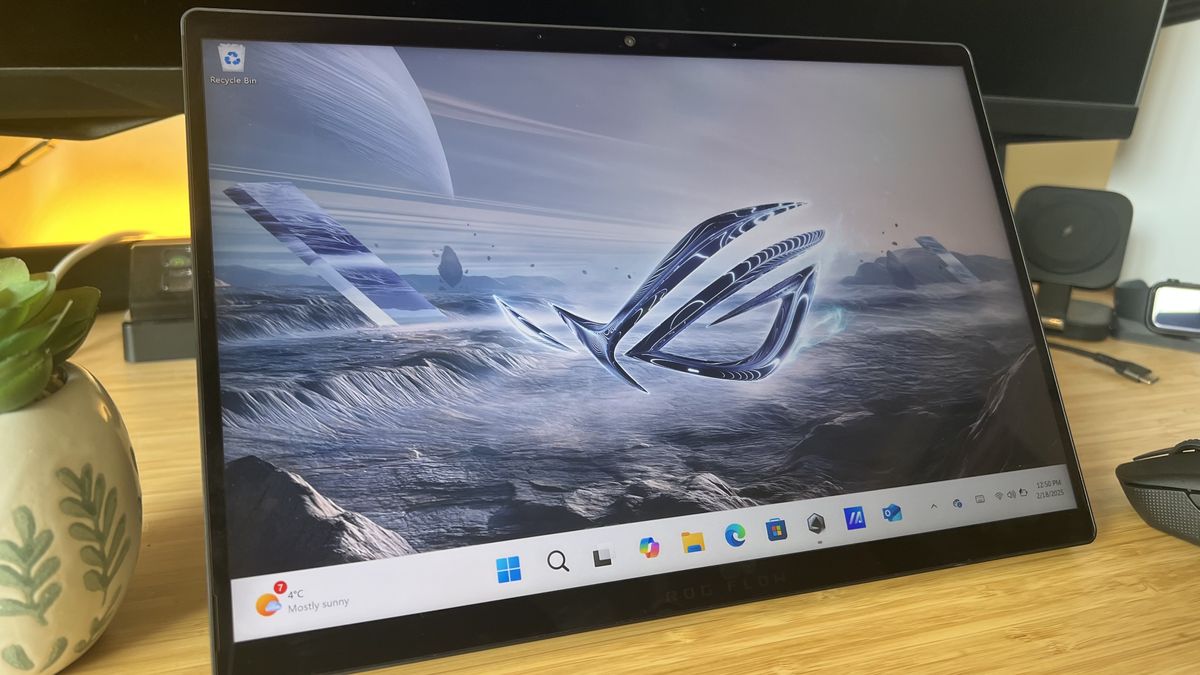 Asus ROG Flow Z13 tablet screen showing on desktop
