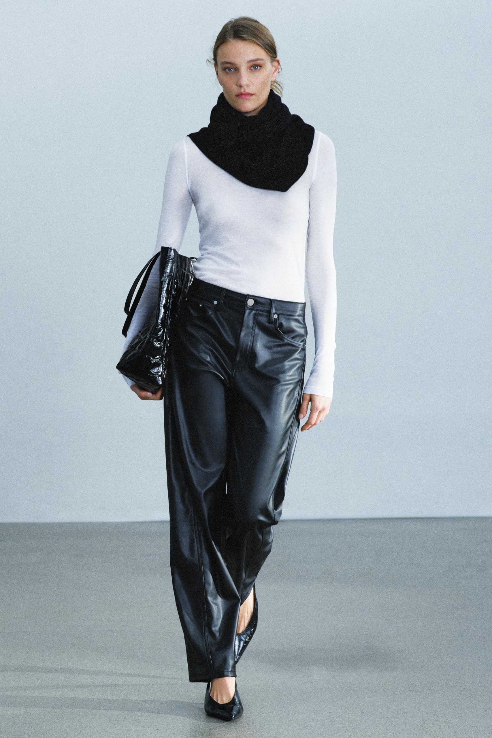 Zw Collection Ankle-Length Relaxed-Fit Faux Leather Pants - Black - 26 (us 2)