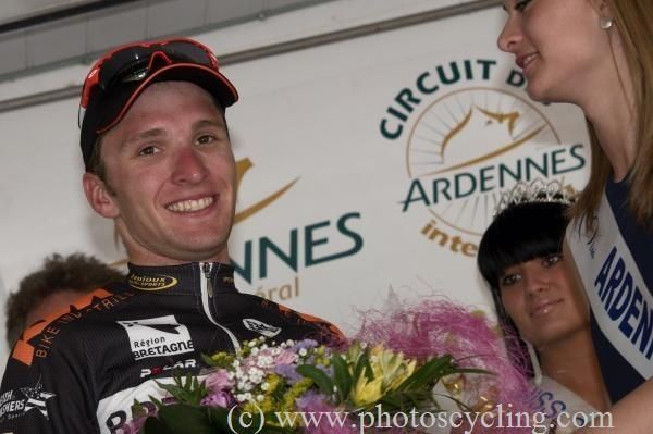 Laurent Pichon (Bretagne - Schuller) took the final stage.