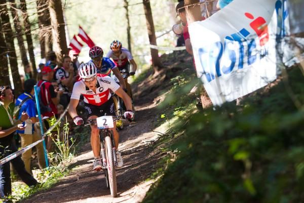 Nino Schurter (Switzerland) on his way to winning the world championship