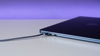 Apple Macbook Air M2 (2022) review