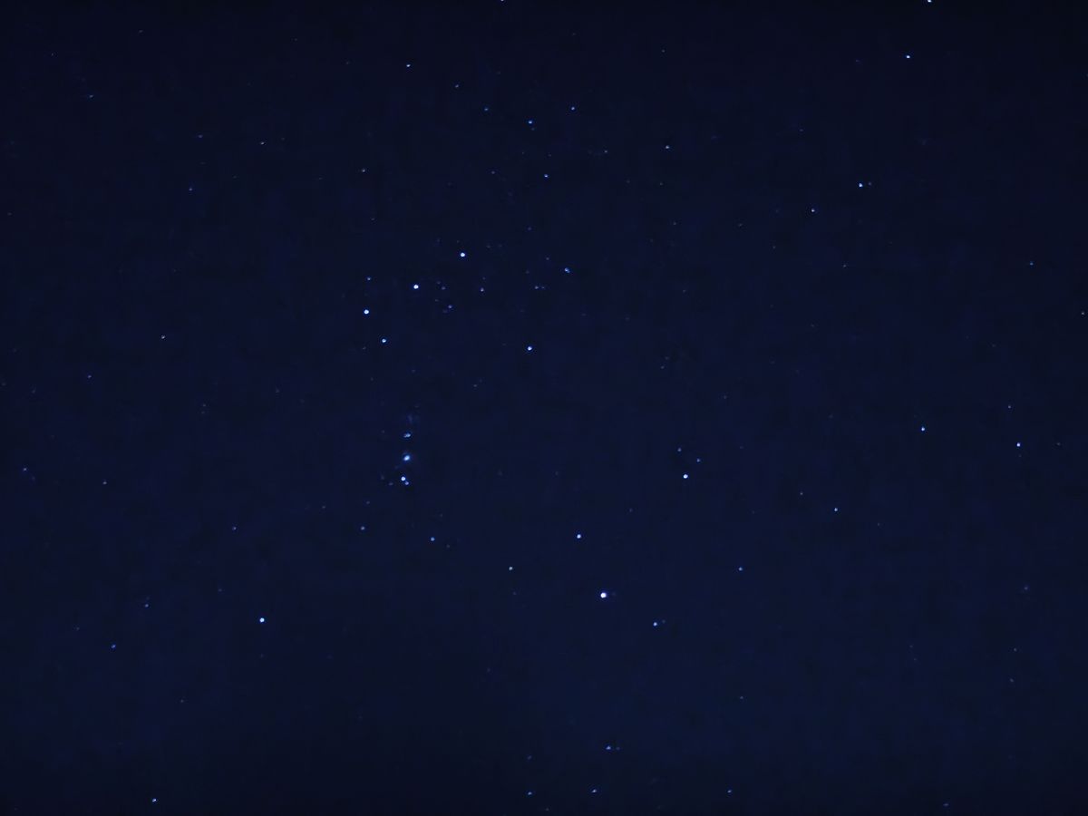 OnePlus 13 astrophotography sample.