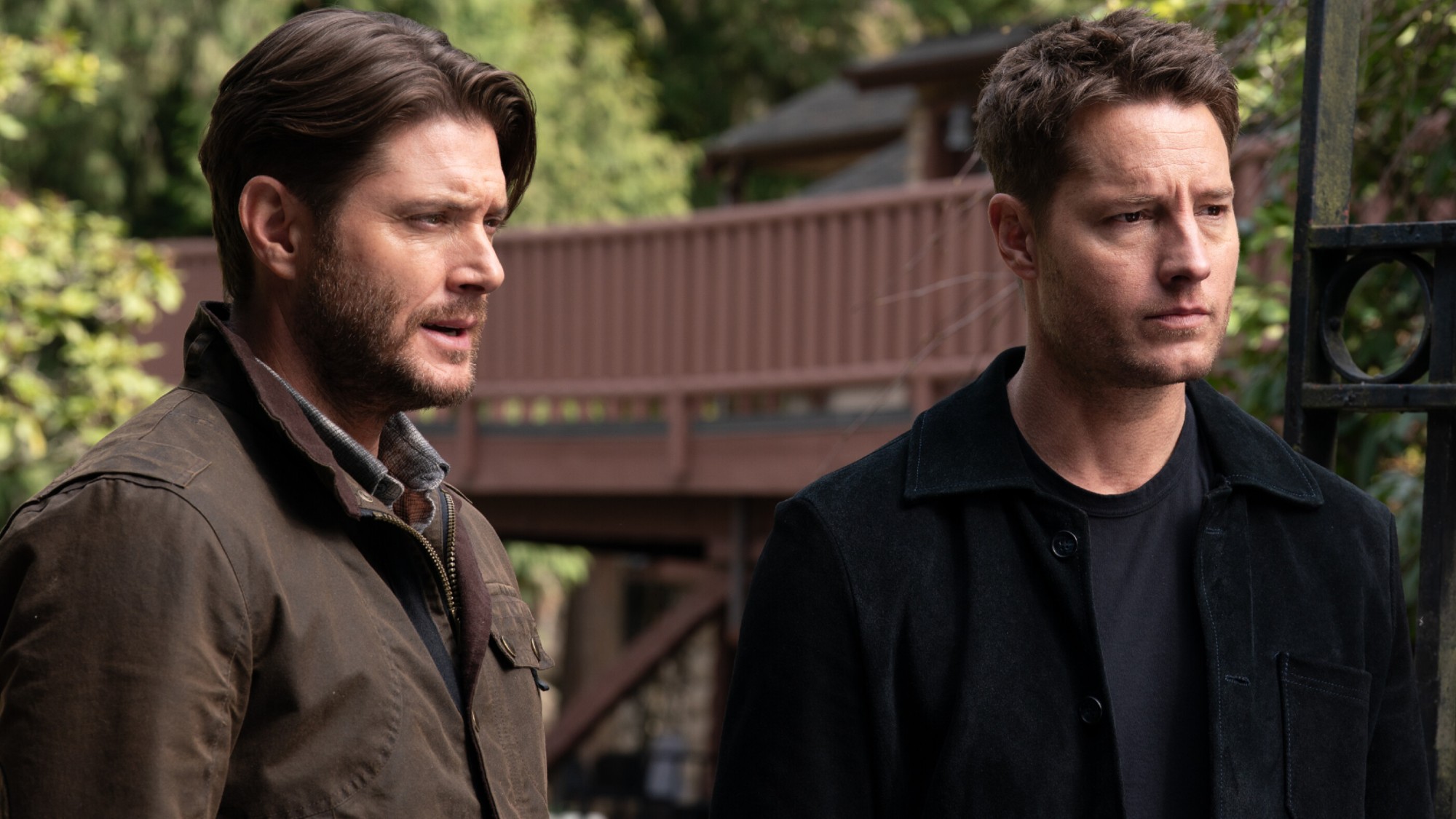 Jensen Ackles as Russell Shaw and Justin Hartley as Colter Shaw on Tracker.