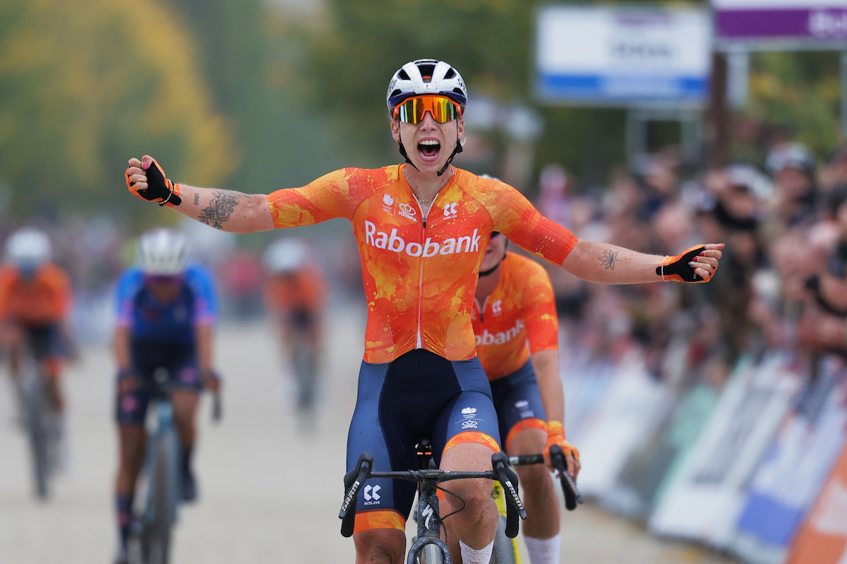 Lorena Wiebes wins elite women&#039;s world title at the UCI Gravel World Championships 2025