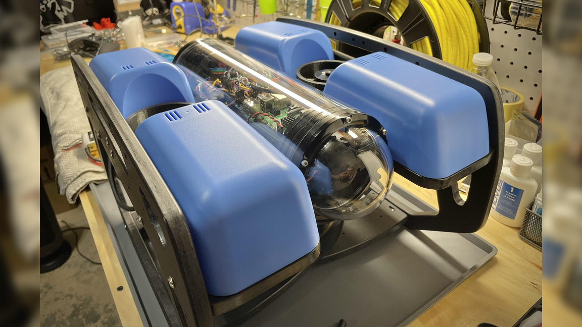 Raspberry Pi Submarine Takes the Plunge in Maiden Voyage | Tom's Hardware