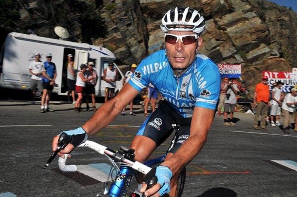 Looking as focused and motivated as ever, Erik Zabel (Team Milram) searches for the next corner on his way to an impressive 40th place on the stage.
