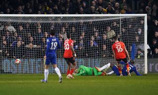 Romelu Lukaku scores Chelsea's winner at Kenilworth Road