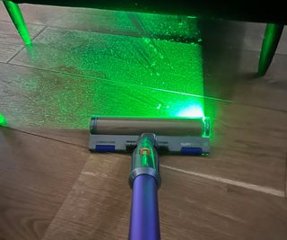 Cleaning a hard floor with the Dyson Gen5detect