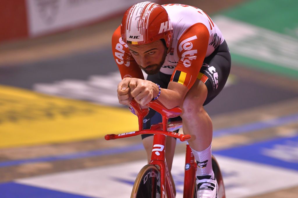 Lotto Soudal&#039;s Victor Campenaerts sets a new 5,000-metre track record of 5:51:00 at the t&#039;Kuipke velodrome on the final night of the 2019 Gent Six Day