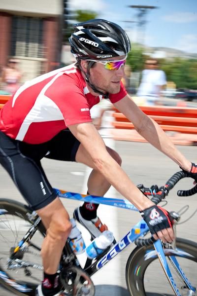 Dave Zabriskie (Garmin-Slipstream) spent some time in the break and then had enough.