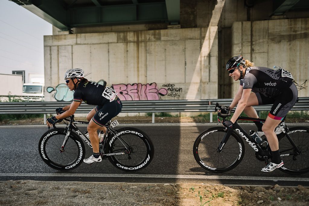 Silvia Valsecchi with Mieke Kr&ouml;ger (Velocio-SRAM)