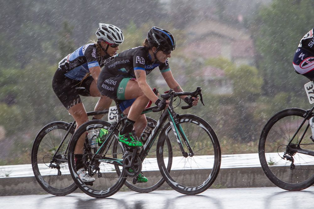 Scotti Lechuga (Hagens Berman-Supermint) riding in the rain