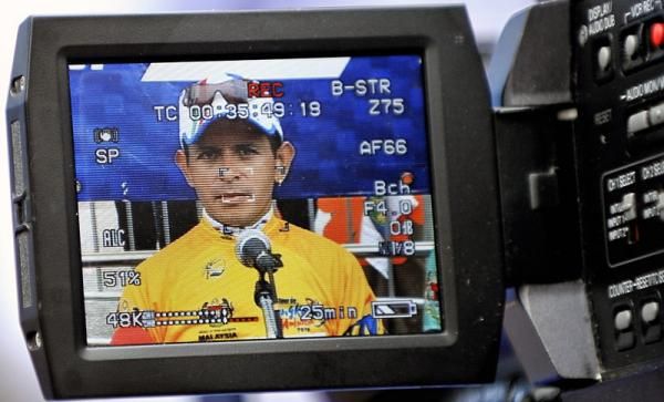 Jose Rujano (ISD-Neri) at the press conference after his stage win.