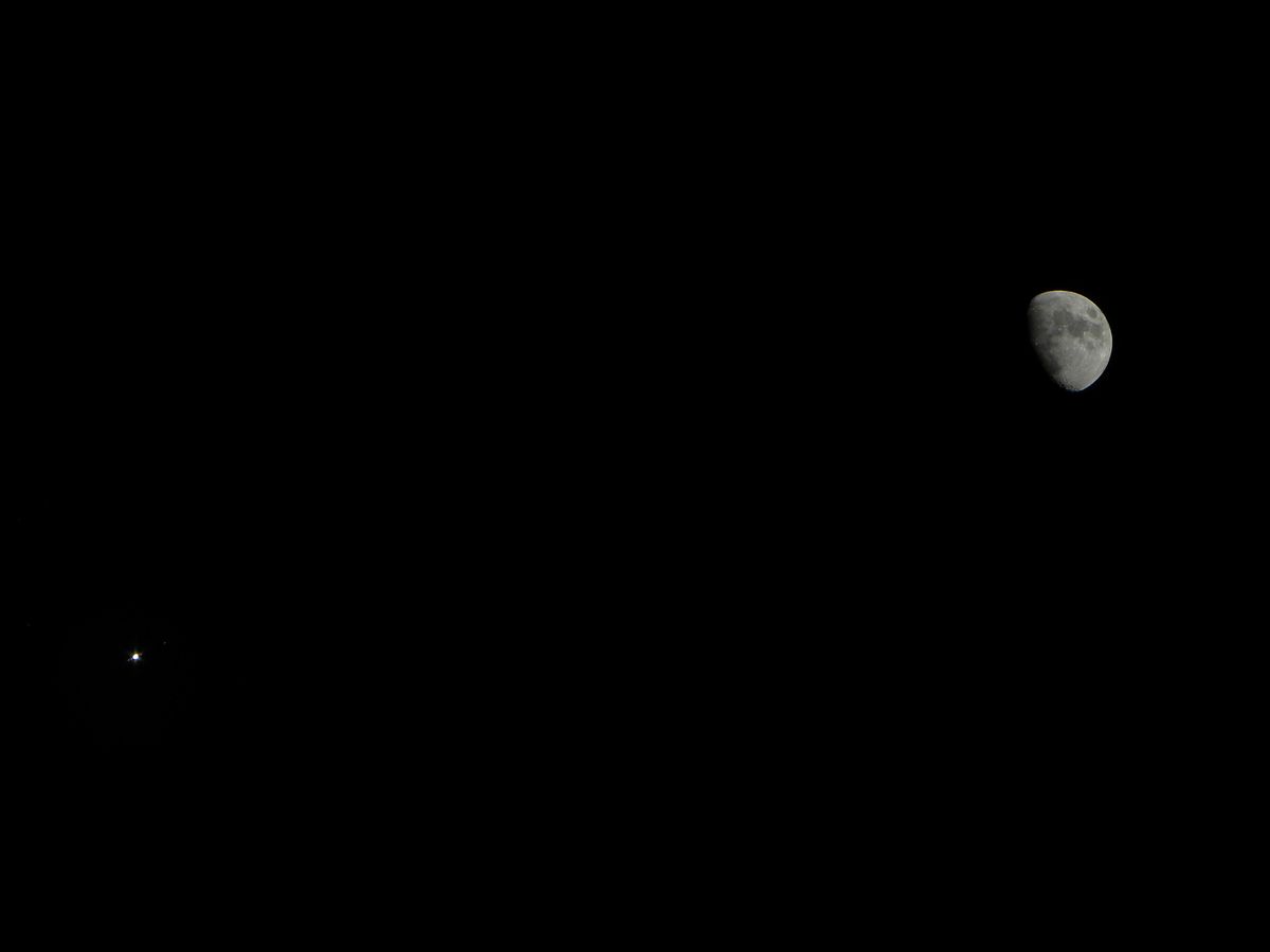 Jupiter And The Moon: Dazzling Stargazer Photos Of Jan. 21, 2013 