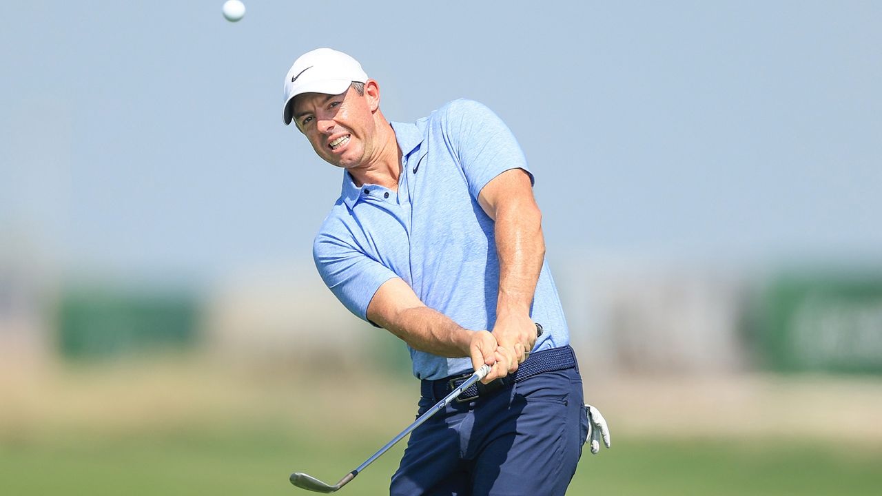 Rory McIlroy in action at the 2024 Abu Dhabi HSBC Championship