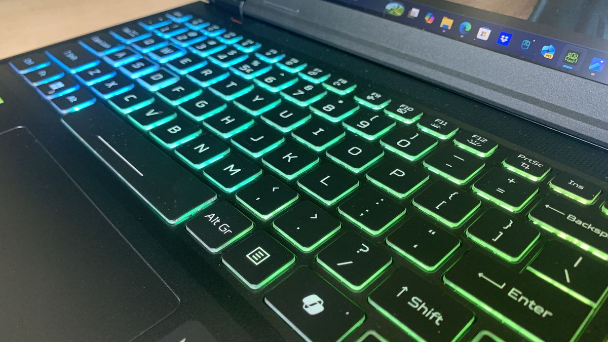 Acer Nitro 16S AI