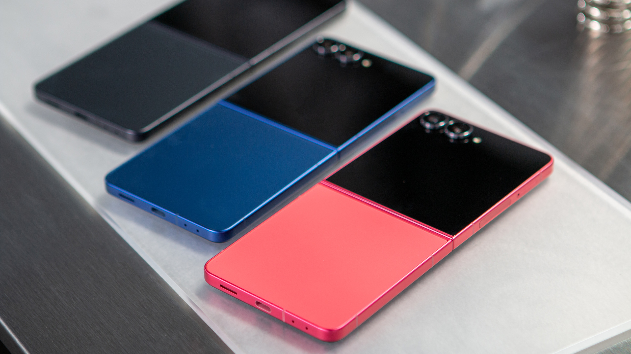Samsung Galaxy Z Flip 7 Different Colors hands-on