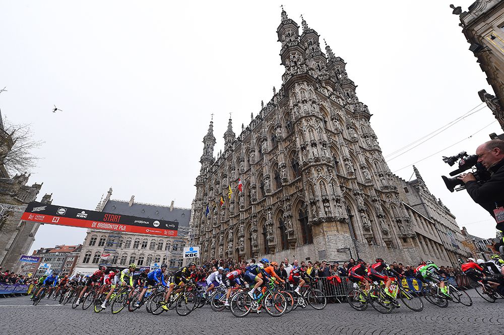 City Hall in Leuven is a lovely backdrop for the start