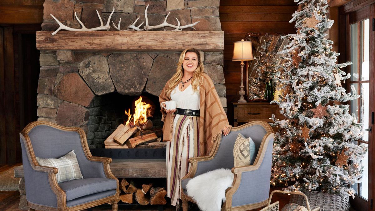 Kelly Clarkson swears by these 5 tips to get her home ready for the holidays - and Wayfair makes them so easy to recreate