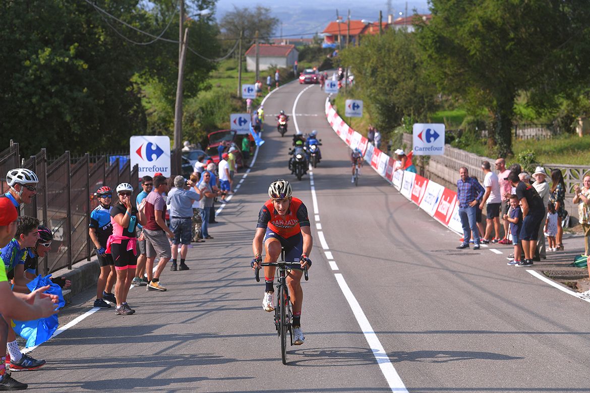 Ivan Garcia (Bahrain-Merida) attacks on his home roads