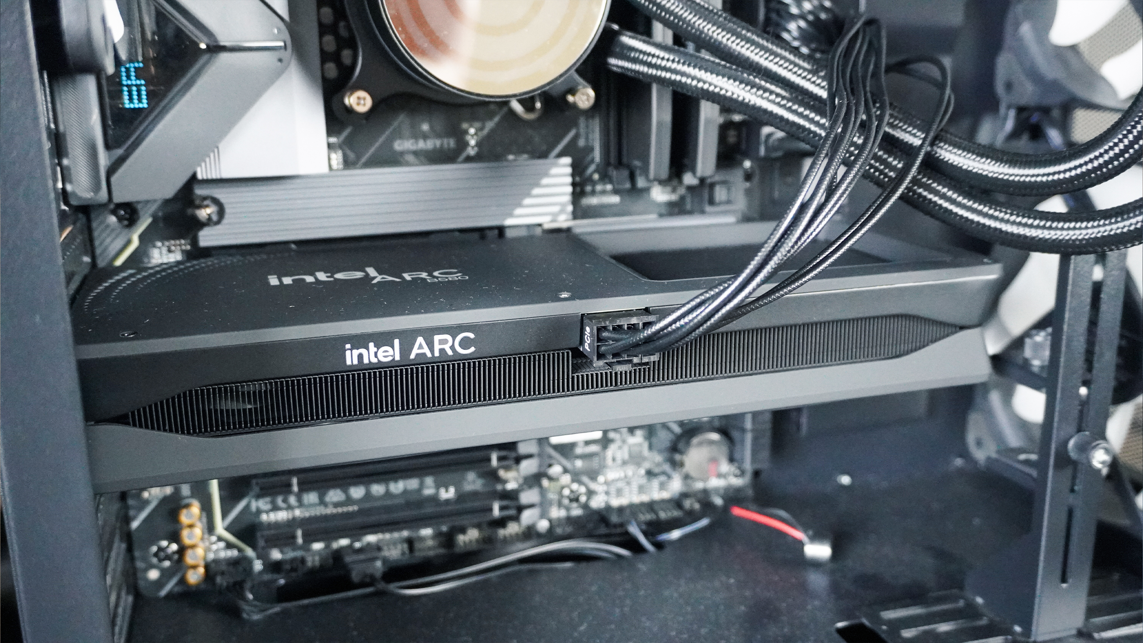 Intel Arc B580