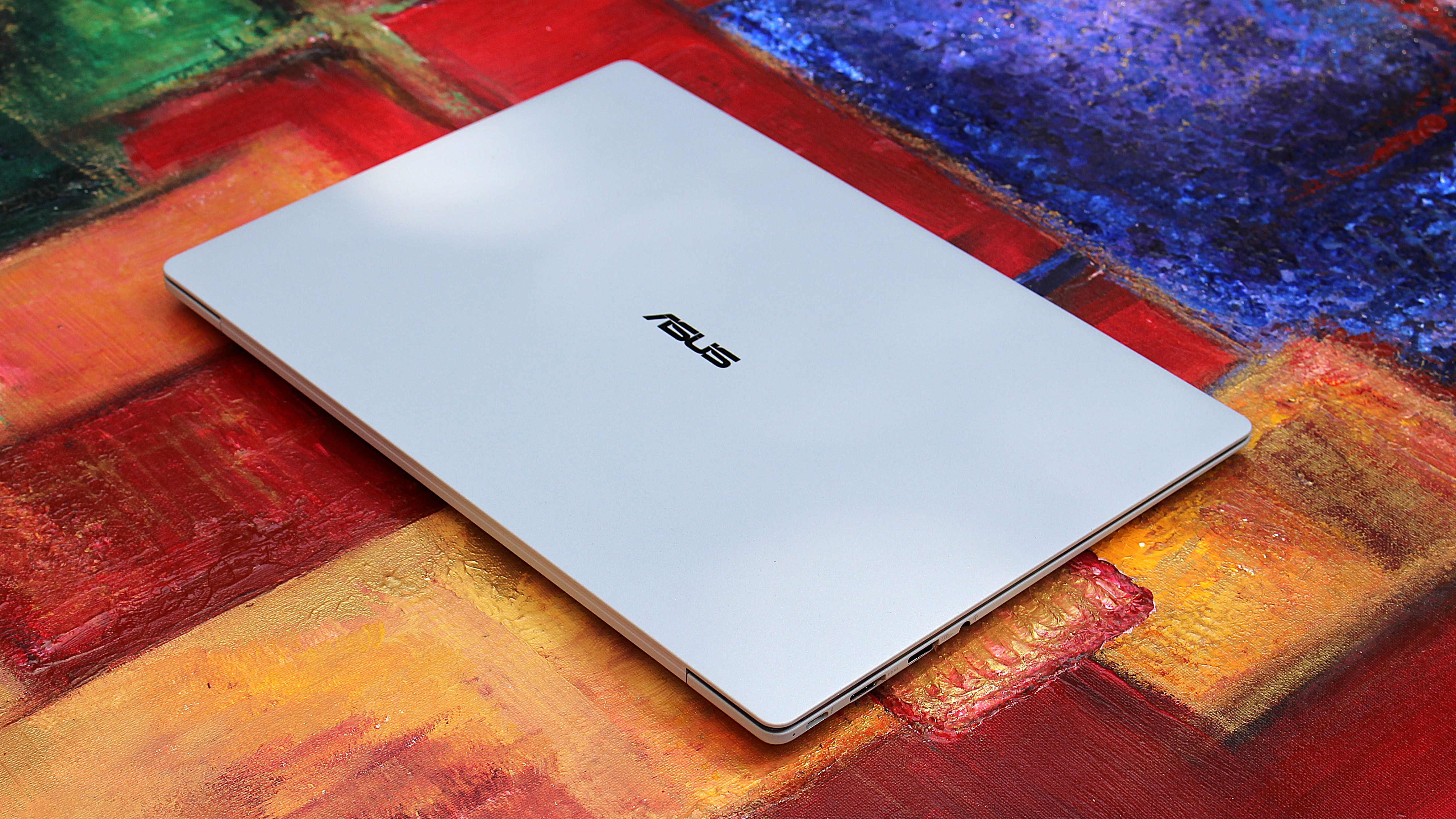 ASUS ExpertBook Ultra