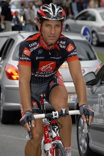 Caisse d'Epargne's Mathieu Drujon makes his way to the sign on.