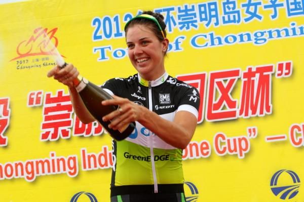Stage winner Melissa Hoskins (Orica - AIS presented by GreenEdge) on the podium