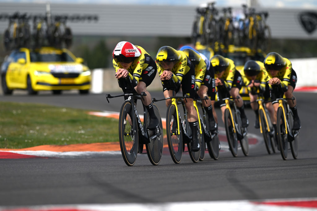 COULANGES-LES-NEVERS, FRANCE - MARCH 11: Matteo Jorgenson of The United States, Edoardo Affini of Italy, Victor Campenaerts of Belgium, Per Strand Hagenes of Norway, Bart Lemmen of The Netherlands, Jonas Vingegaard of Denmark, Axel Zingle of France and Team Visma | Lease A Bike compete during the 83rd Paris - Nice 2025, Stage 3 a 28.4km team time trial stage from Circuit Nevers Magny-Cours to Nevers / #UCIWT / on March 11, 2025 in Coulanges-les-Nevers, France. (Photo by Dario Belingheri/Getty Images)