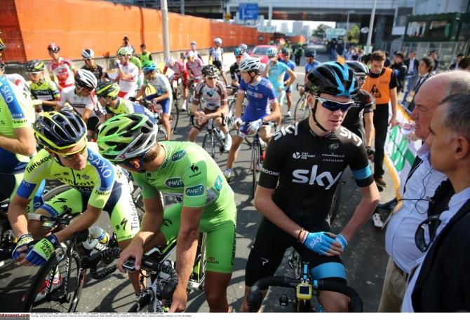 Nicolas Roche, Peter Sagan and Chris Froome on the start line.